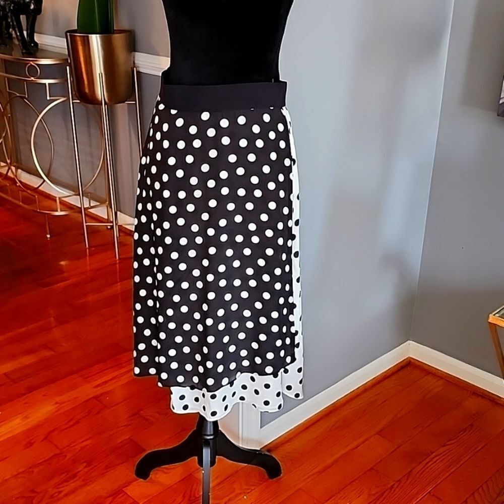 Alice +Olivia polka dot skirt sz 8
